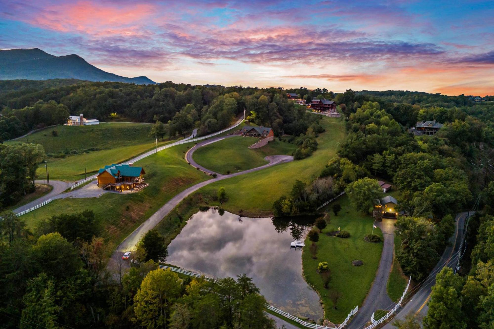 Villa Haven On The Pond Pigeon Forge Exterior foto